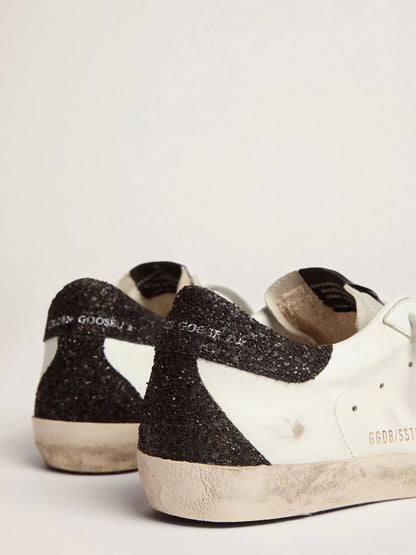 Super-Star femme en cuir nappa avec étoile à paillettes dorées et contrefort à paillettes noires