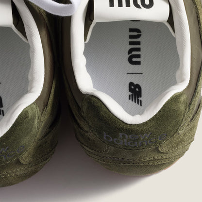 Baskets 530 SL New Balance x Miu Miu en tissu technique et daim Vert Forêt