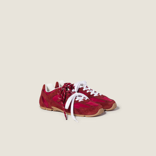 Baskets 530 SL New Balance x Miu Miu en tissu technique et daim Cerise
