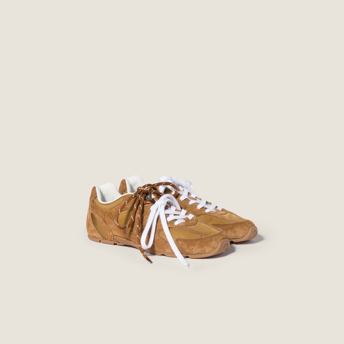 Baskets 530 SL New Balance x Miu Miu en tissu technique et daim Beige