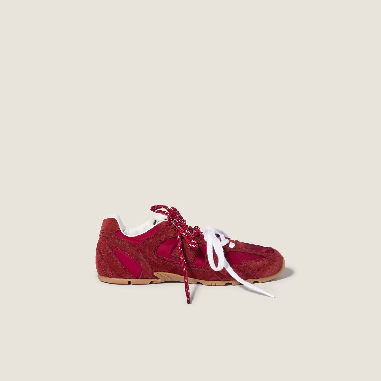 Baskets 530 SL New Balance x Miu Miu en tissu technique et daim Cerise