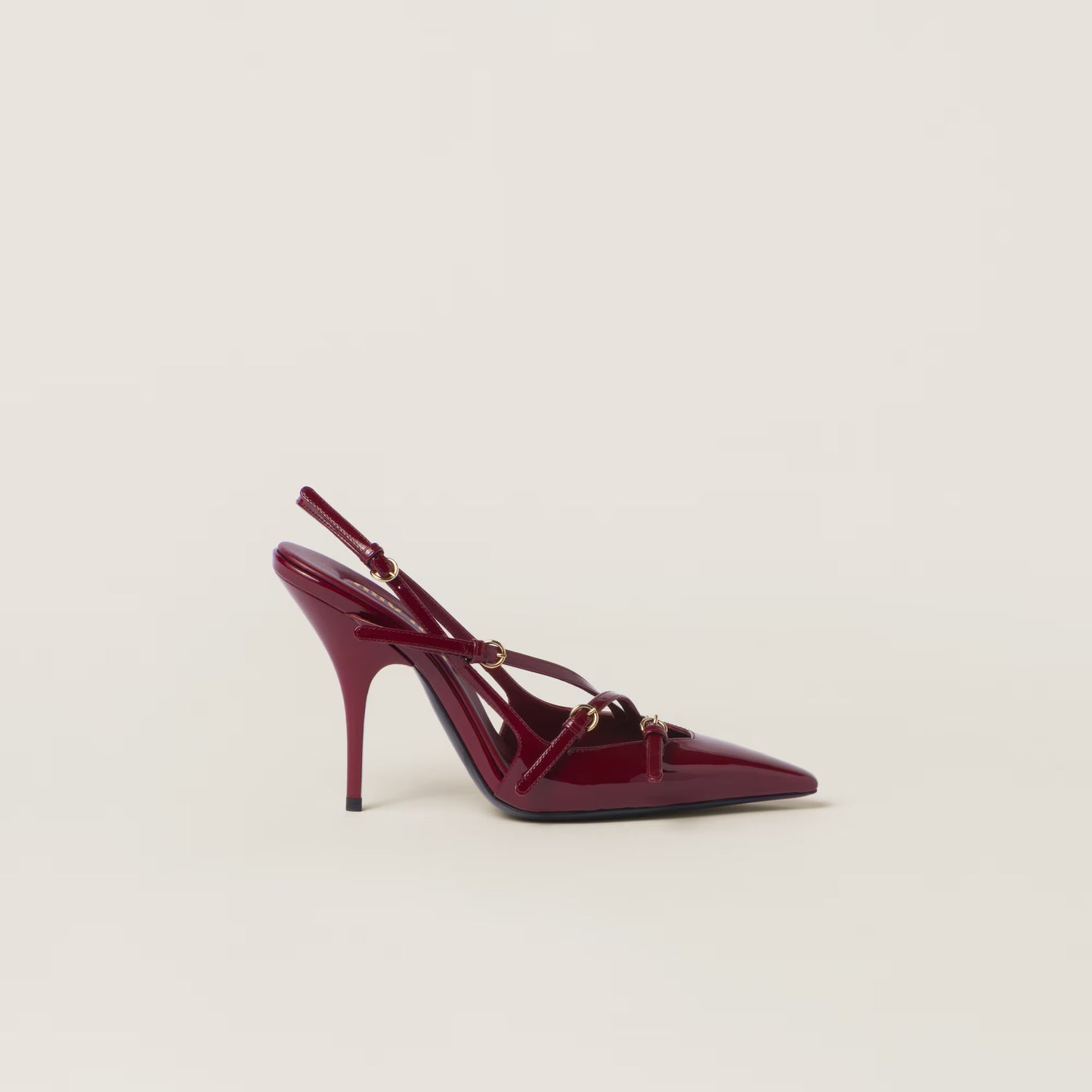 Sandales à bride arrière et boucles en cuir verni Carmin
